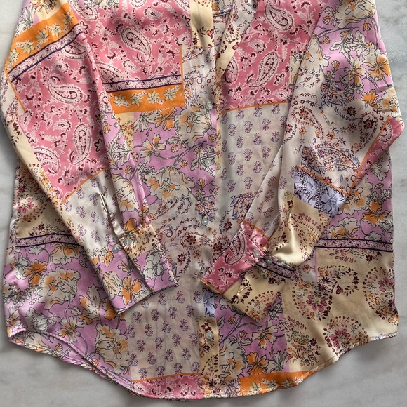 Zara Floral Women’s Satin Paisley Blouse Long Sleeve Button Down Size M - Picture 11 of 11